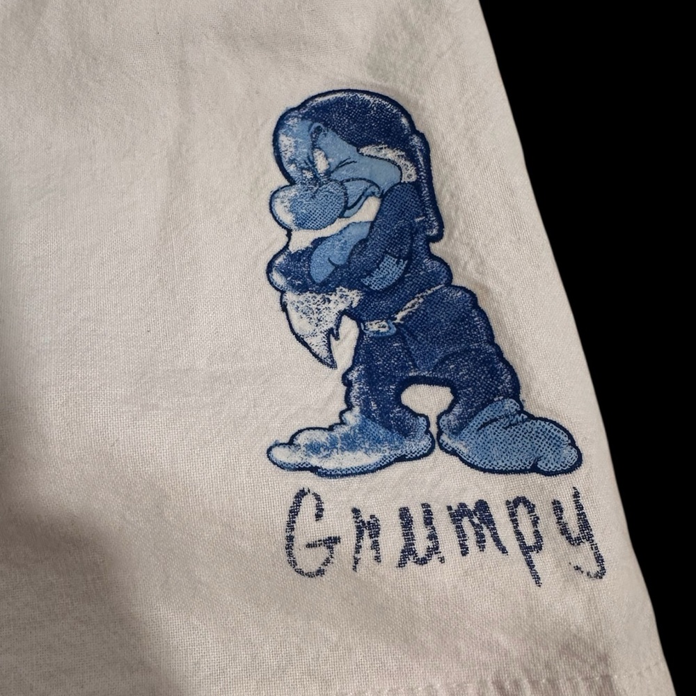 Vintage 1980s Grumpy Dwarf Disney Shorts - Picture 3 of 7